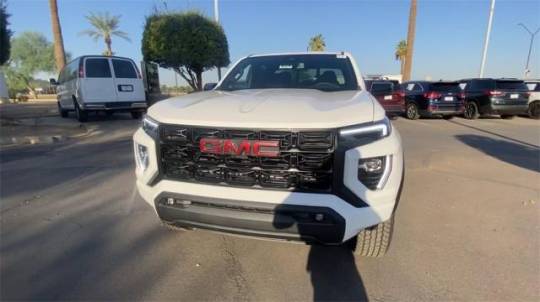 2024 GMC Canyon
