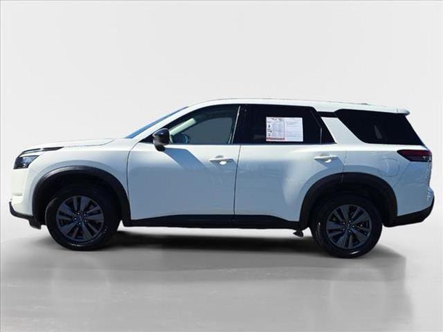 2023 nissan pathfinder s