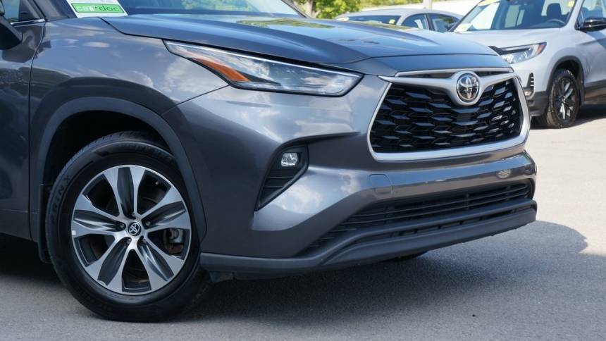 2022 toyota highlander xle