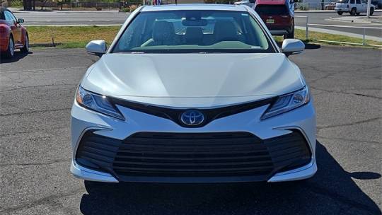 2022 toyota camry hybrid xle
