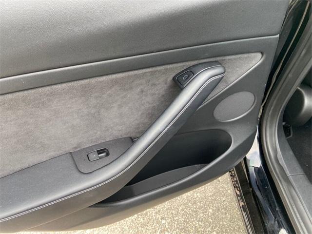 2022 tesla model 3 base