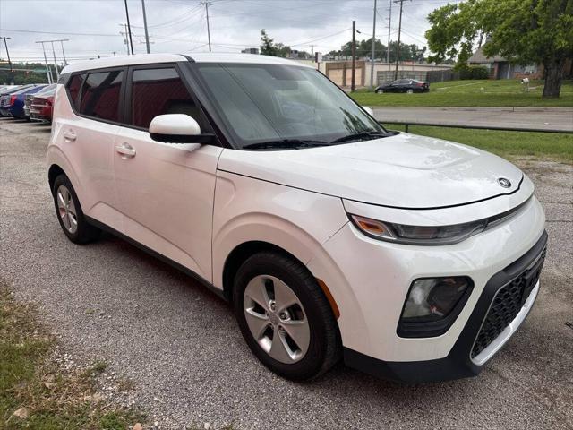 2020 kia soul lx