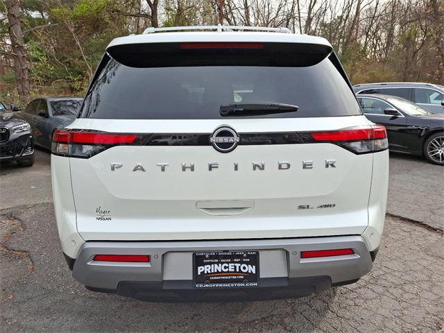 2024 nissan pathfinder sl 4wd