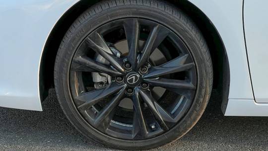2022 Lexus se
