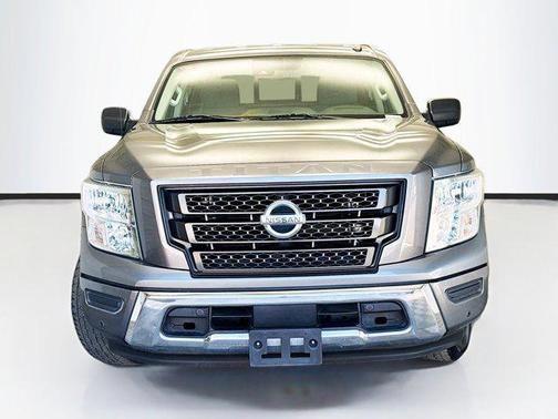 2021 nissan titan
