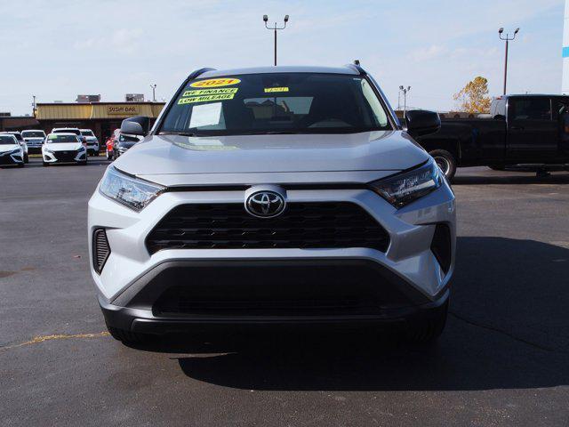 2021 toyota rav4 le