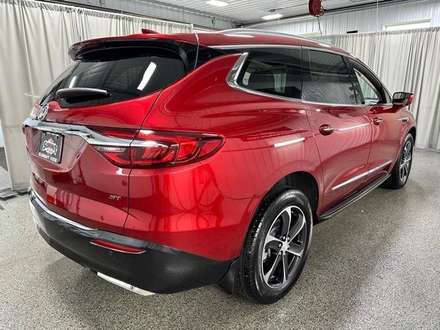 2020 buick enclave essence