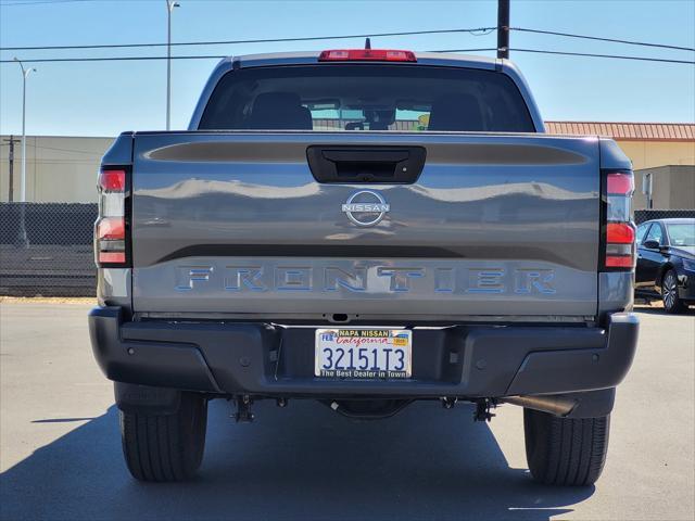 2023 nissan frontier s