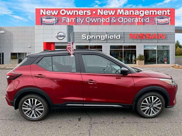 2023 nissan kicks sr