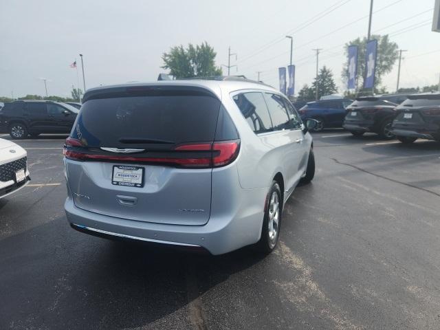 2023 chrysler pacifica limited