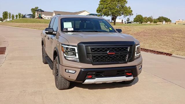 2022 nissan titan pro-4x