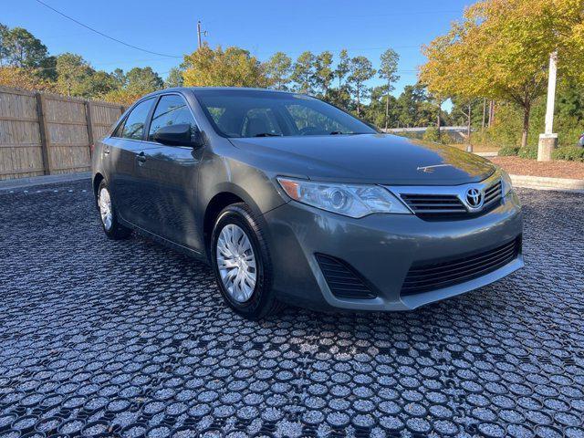 2013 toyota camry le