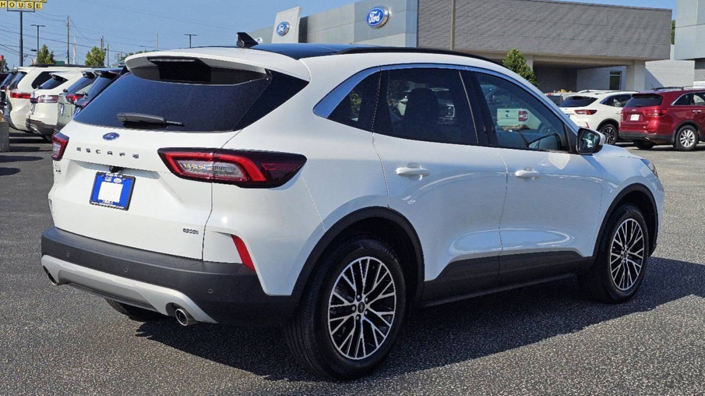 2023 ford escape plug-in hybrid base