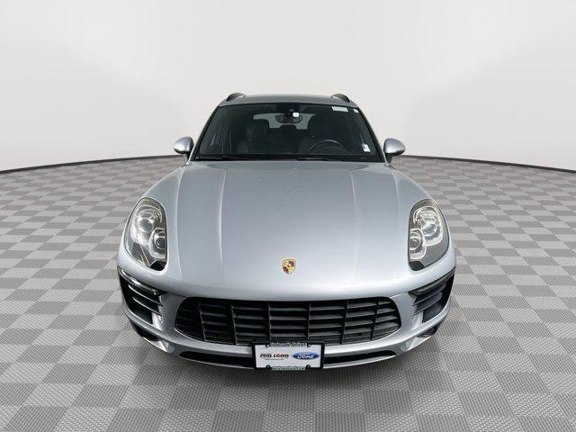 2017 porsche macan base