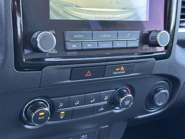2022 nissan frontier sv