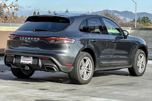 2024 porsche macan base