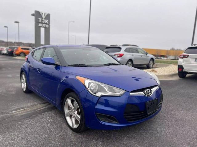 2012 hyundai veloster base