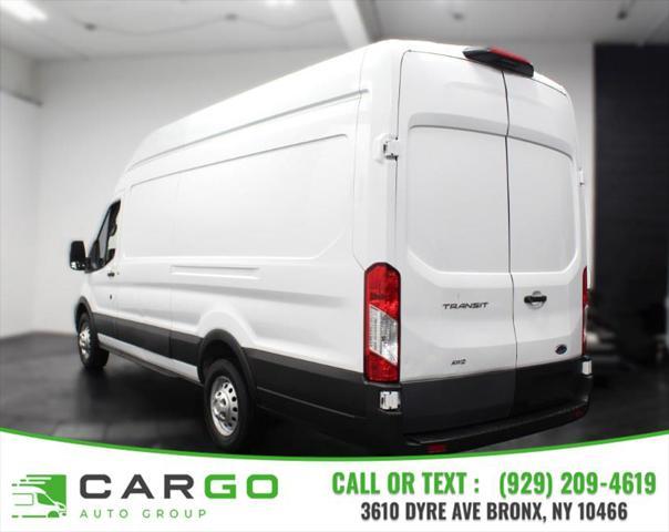 2022 ford transit-250 base