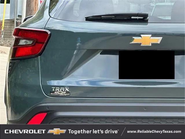 2025 chevrolet trax ls