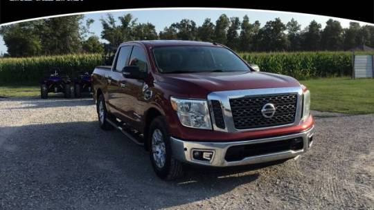 2017 nissan titan sv