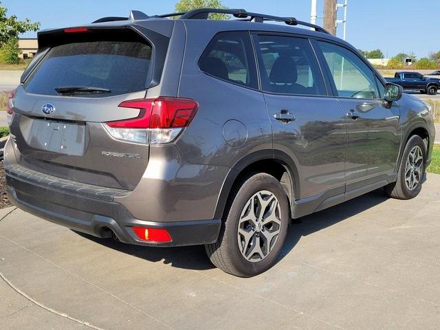 2021 subaru forester premium
