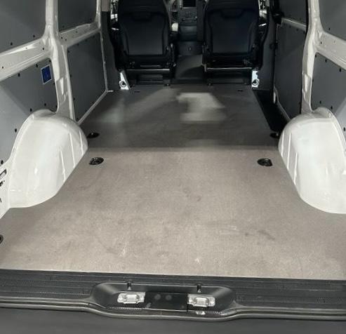 2023 mercedes-benz metris standard roof