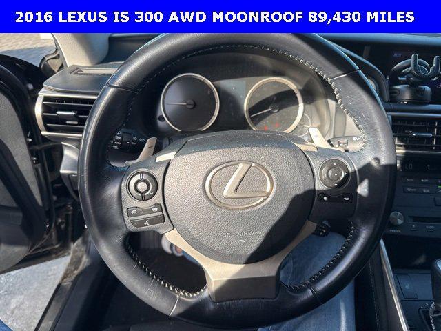 2016 lexus is 300 base