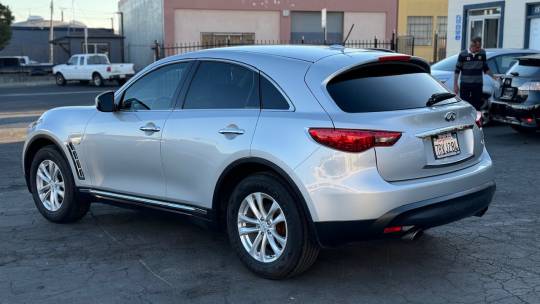 2016 Infiniti QX70