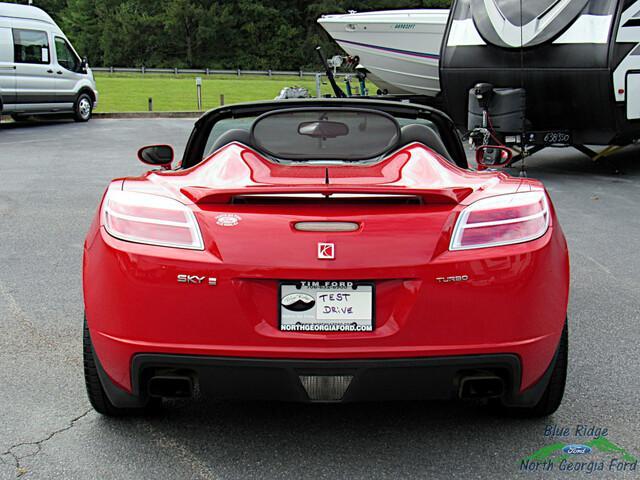 2008 saturn sky red line
