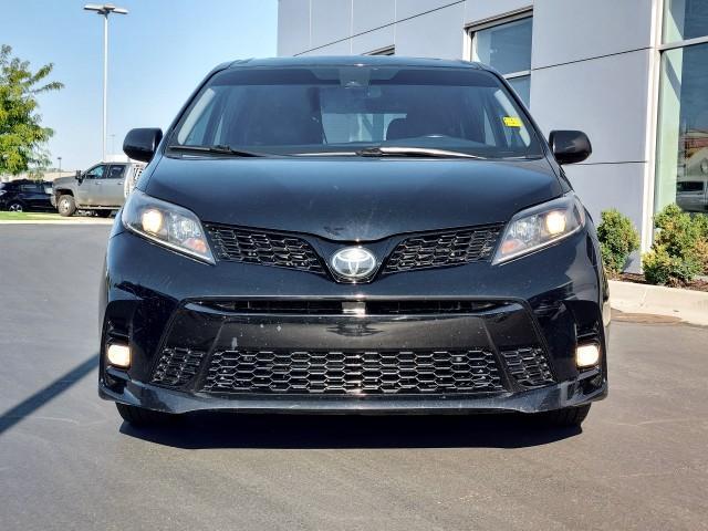 2020 toyota sienna se