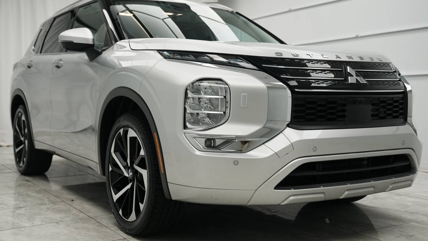 2024 mitsubishi outlander sel