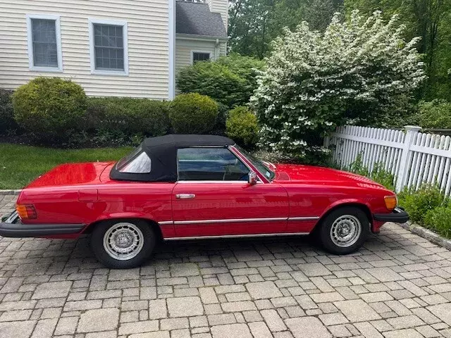 mercedes 1983 380sl convertible, runs/looks great, 4 seats, 95k miles