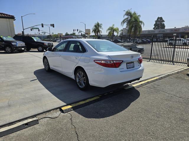 2017 toyota camry se