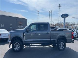 2023 Ford F-350 lariat