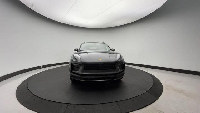 2024 porsche macan t