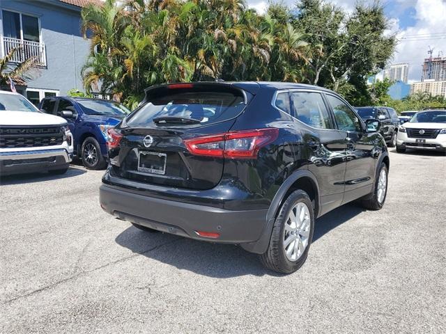 2021 nissan rogue sport s