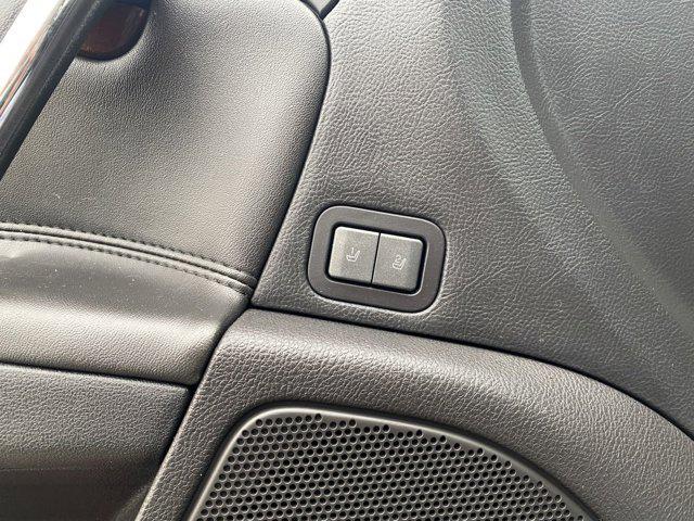 2012 lincoln mkz base