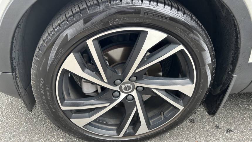 2022 volvo xc40 t5 r-design