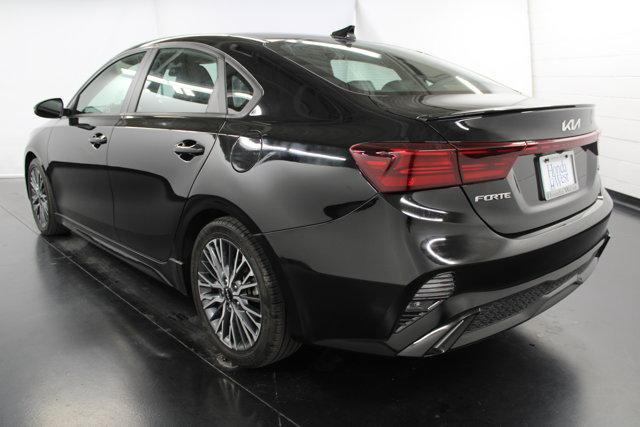 2022 kia forte gt-line