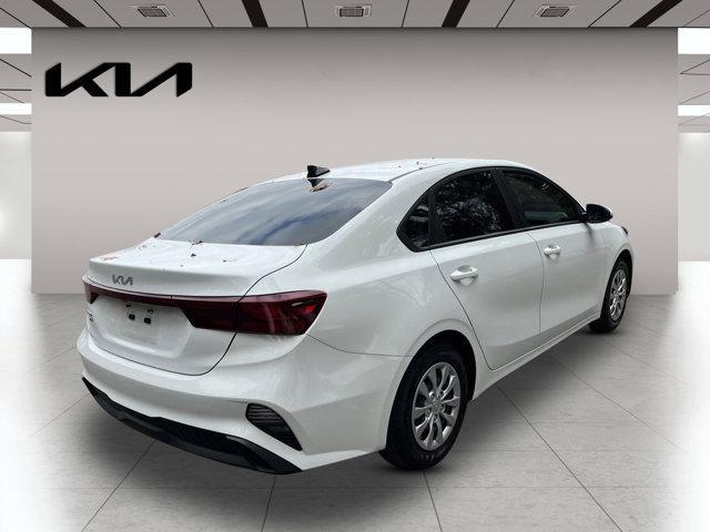 2022 kia forte fe