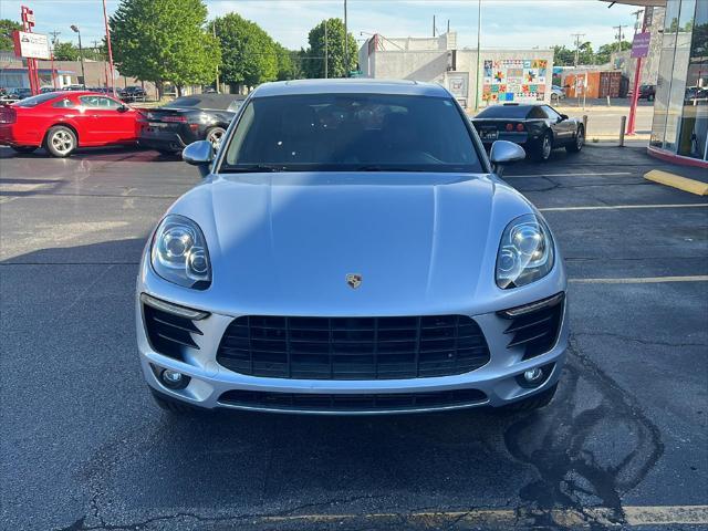 2017 porsche macan base