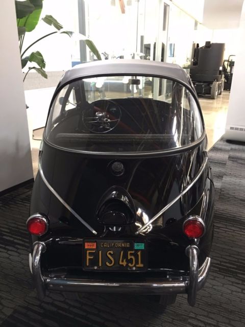 1957 bmw bubblewindow isetta 300 (restored, matching numbers, pristine)