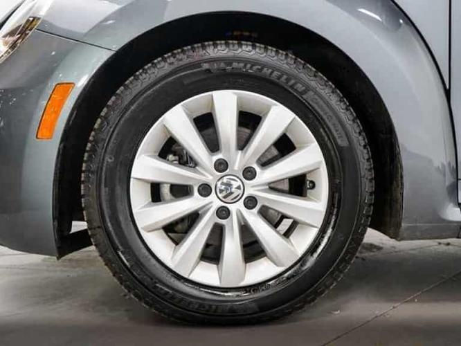 2019 volkswagen beetle 2.0t s in hopkins, minnesota