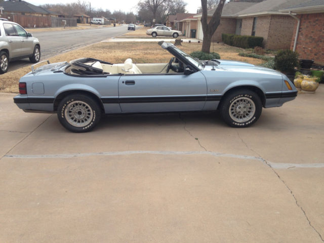 1983 ford mustang 5.0 convertible fox body