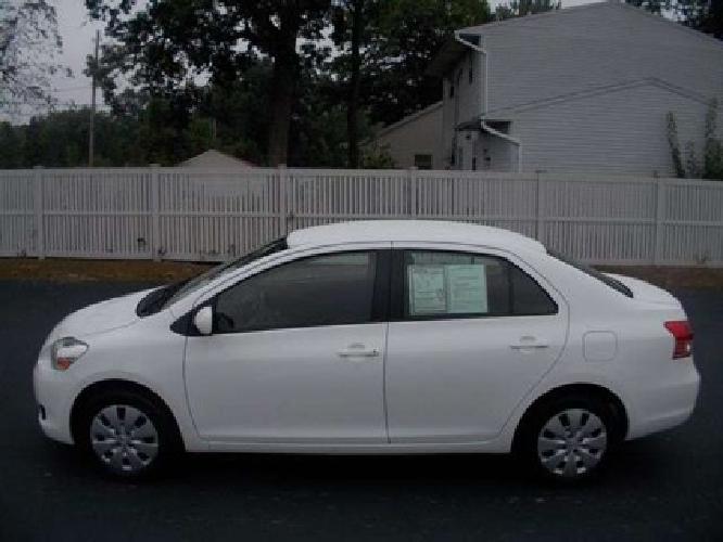 2012 toyota yaris base in toledo, oh