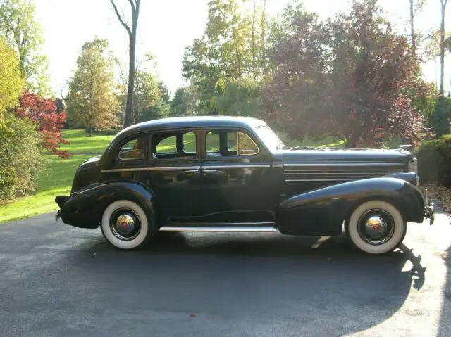 1938 cadillac lasalle series 50 sedan