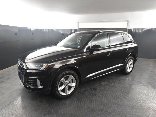 2024 audi q7 45 premium plus