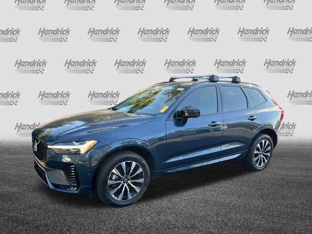 2024 volvo xc60 b5 plus dark theme