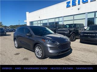 2021 Ford Escape titanium