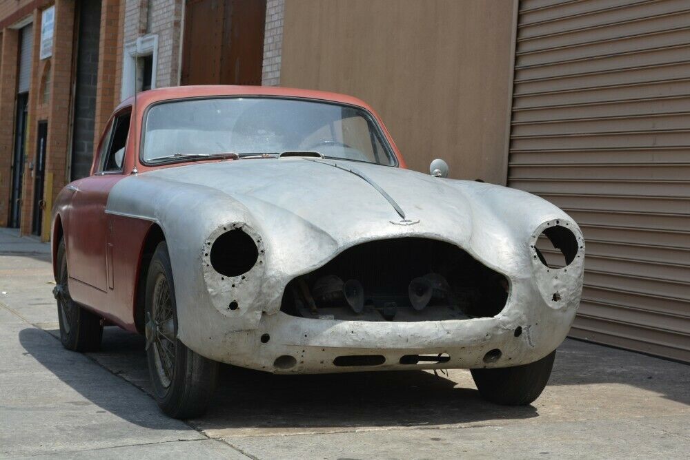1957 aston martin db2/4